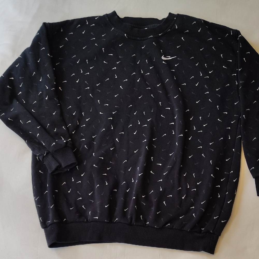 Nike Black and White Patterned All Over Print Big Girls Lg Crewneck Sweater EUC